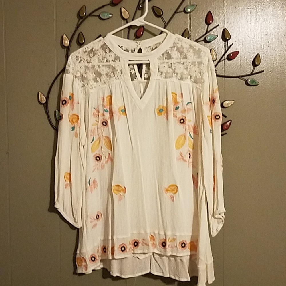 Flowy embroidered top with front keyhole